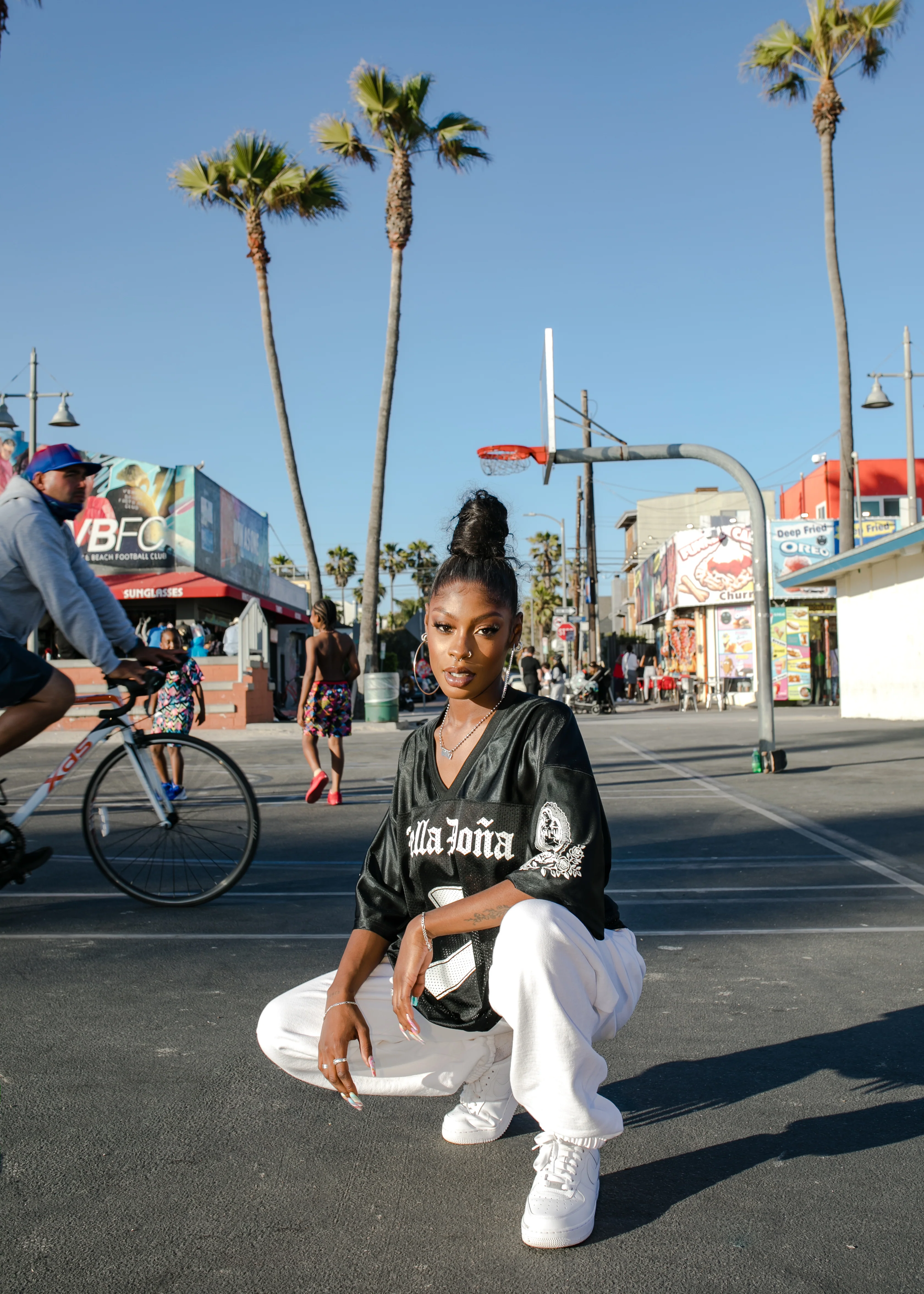 Bella Doña Jersey - Black - Image 4